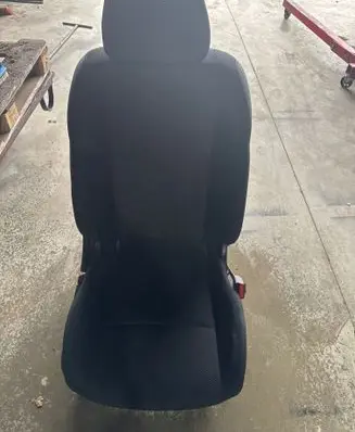Nissan Qashqai Front passenger seat 