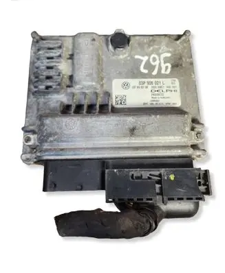 Skoda Fabia Mk2 (5J) Engine control unit/module 03P906021L 03P906021AN 28339232
