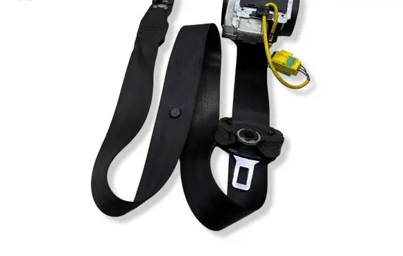 Volkswagen Touareg I Front seatbelt 7L0857706H