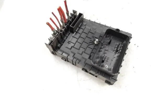 Audi A4 S4 B7 8E 8H Fuse module 1K0937125A