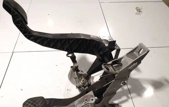 Brake pedal