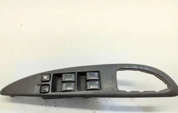 Nissan Primera Electric window control switch 25401AV640 C8DD702N 0822N1