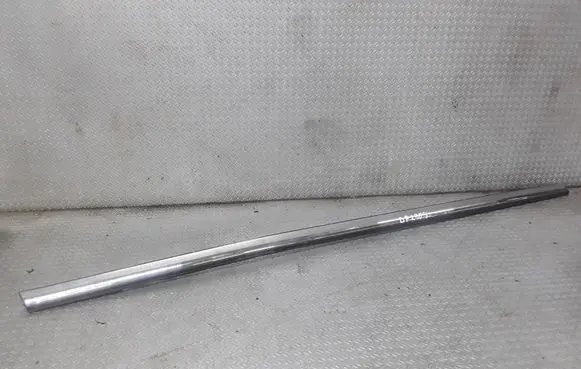 Ford Fiesta Rubber seal front door window/glass 