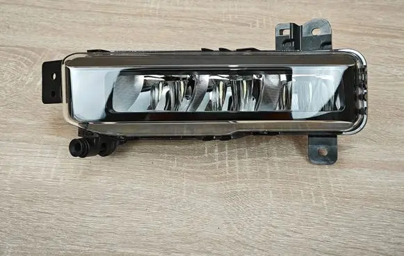 BMW 4 G22 G23 G24 G26 Front fog light 8089525