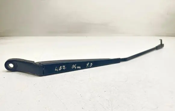 Peugeot 407 Front wiper blade arm 474560