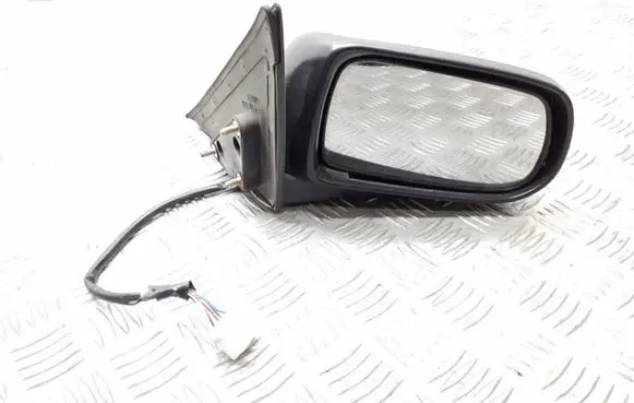 Mazda 626 Front door electric wing mirror E13010142
