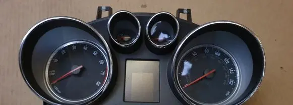 Opel Mokka Speedometer (instrument cluster) 95375164