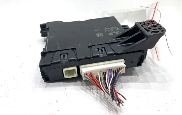 Toyota RAV 4 (XA40) Other control units/modules 8865042760