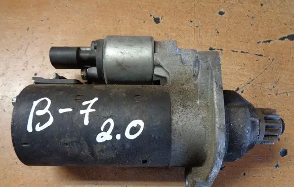 Volkswagen PASSAT B7 Starter motor 0001153009