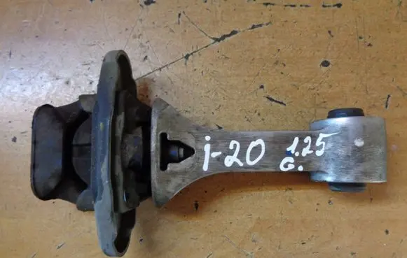 Hyundai i20 (GB IB) Gearbox mount GBK1214 21950C8000