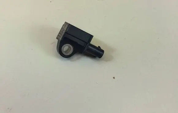 Volkswagen Golf VII Airbag deployment crash/impact sensor 5Q0907651