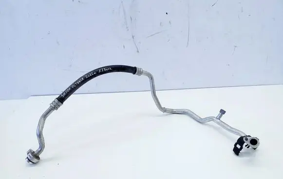 Skoda Octavia Mk4 Air conditioning (A/C) pipe/hose 5Q0816743H