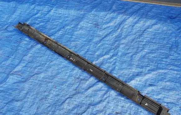 Mercedes-Benz GL X164 Side skirt front trim A1646981130DDT A1646981130