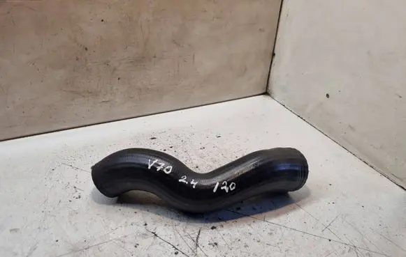 Volvo V70 Intercooler hose/pipe