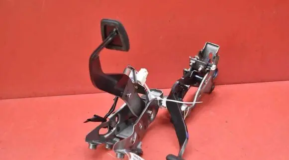 Toyota Auris E180 Accelerator throttle pedal
