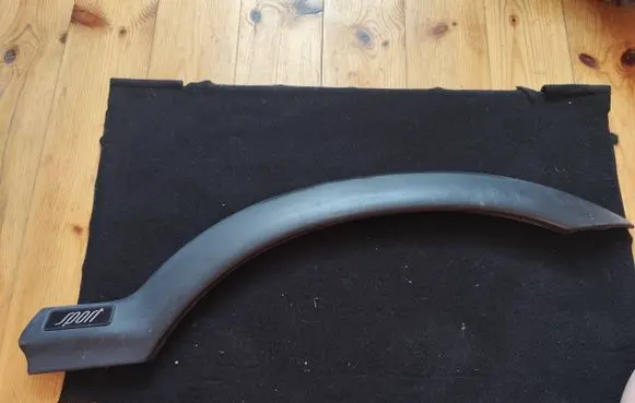 Opel Zafira A Front arch trim 090597592 T602 0090495