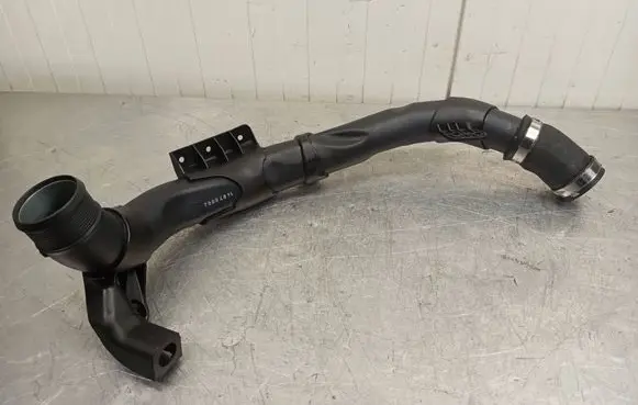 Skoda Yeti (5L) Intercooler hose/pipe 1K0145840AE