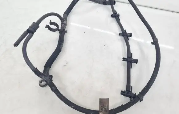 Porsche Cayenne (92A) Fuel return line/hose 057130218p 0445130066