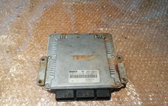 Renault Laguna II Engine control unit/module 8200095416