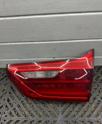 BMW 5 G30 G31 G38 Tailgate rear/tail lights 7388950 631252