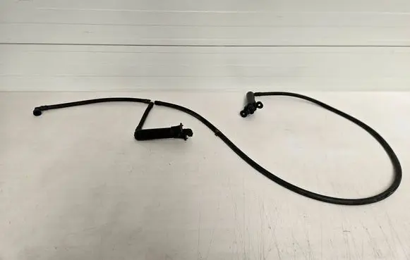 Audi A3 S3 8V Headlight washer spray nozzle 8V0955101 8V0955102