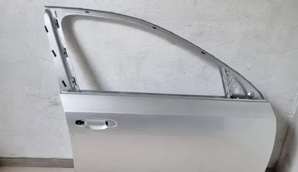 Skoda Octavia Mk3 (5E) Front door 5E0831312