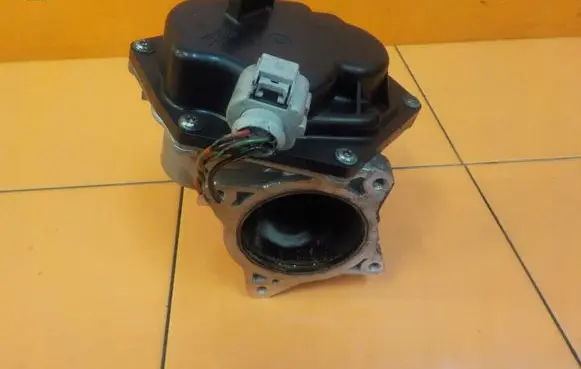 Volkswagen Crafter EGR thermostat V29055987 3MB76 03L131501AA