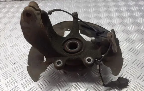 Volvo S40 Front wheel hub spindle knuckle
