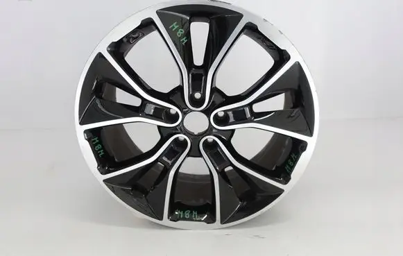 Hyundai i30 R19 alloy rim 