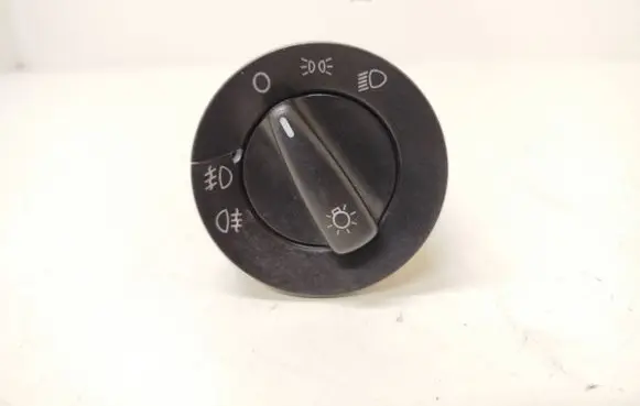 Volkswagen PASSAT B5 Light switch