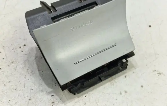 Ashtray (front)