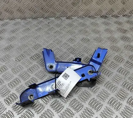 Fender mounting bracket