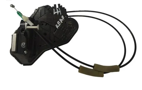 Toyota Highlander XU50 Rear door lock 
