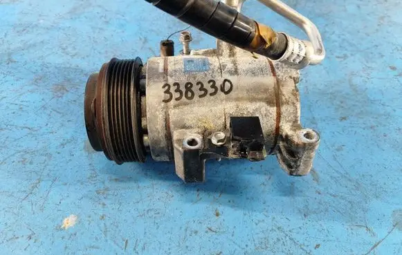 Mazda CX-5 Air conditioning (A/C) compressor (pump) KD6261450