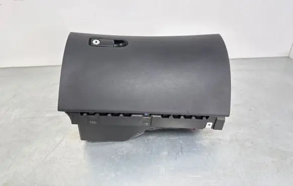 Mercedes-Benz C W205 Glove box A2056800091