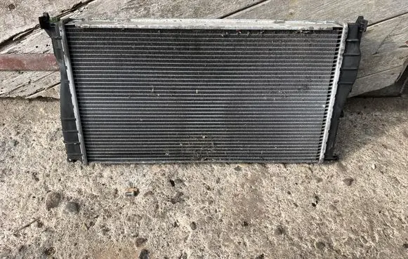 BMW 3 E90 E91 Coolant radiator