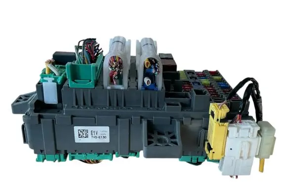 Honda Civic IX Fuse module TV0E130