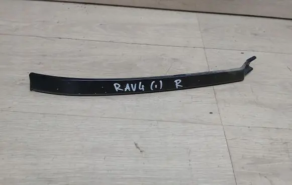 Toyota RAV 4 (XA10) Front door trim (molding) RAV4ILISTWALAMPYRP