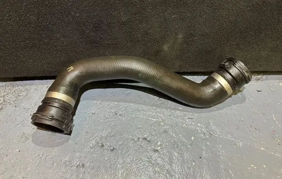 BMW 4 F32 F33 Engine coolant pipe/hose 47212148378 8514051
