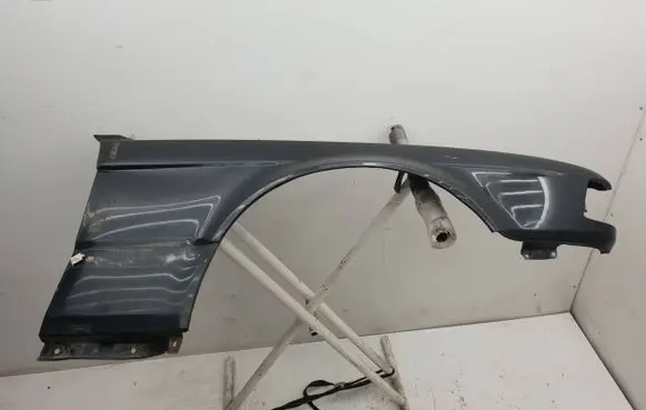 BMW 7 E32 Fender 41351954306