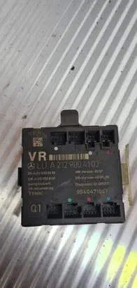Mercedes-Benz C W204 Door control unit/module A2129004102 A2128203426 A2129028101