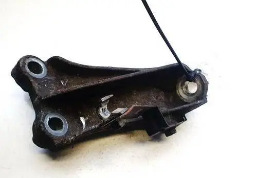 Honda Civic Engine mounting bracket 
