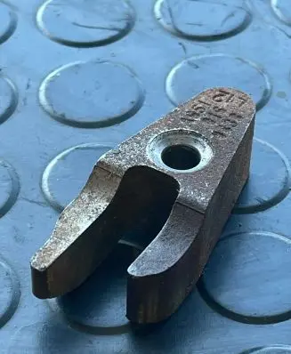 Mercedes-Benz CLA C117 X117 W117 Fuel Injector clamp holder