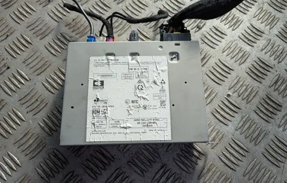 Opel Combo E Radio/CD/DVD/GPS head unit 9833500080