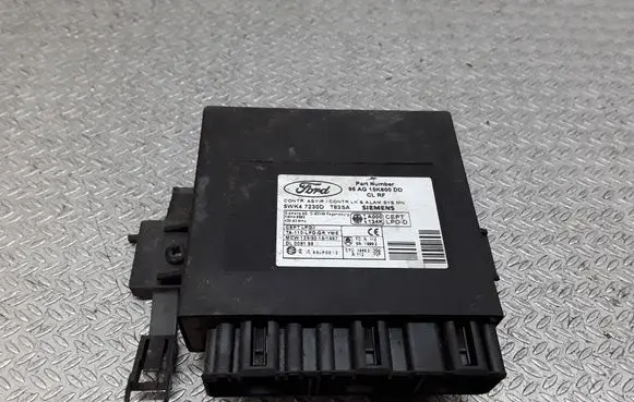 Ford Focus Comfort/convenience module 98AG15K600DD 5WK47230D