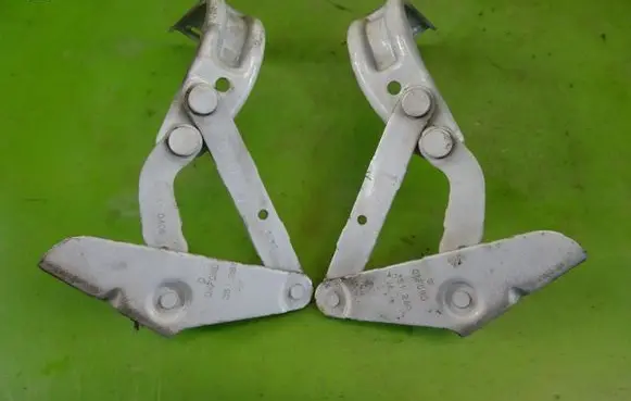 Renault Master II Engine bonnet/hood hinges 351280 351281