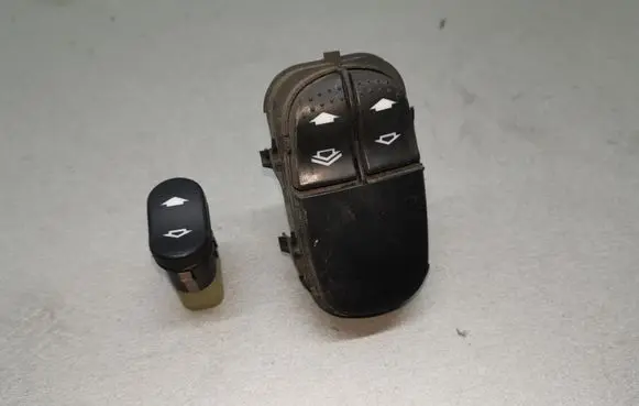 Ford Focus Electric window control switch YS4T14529AA 98AG14529CB