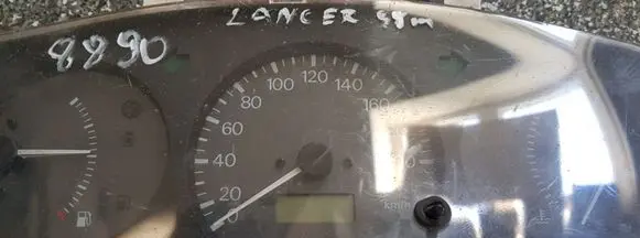 Mitsubishi Lancer Speedometer (instrument cluster) MR233049