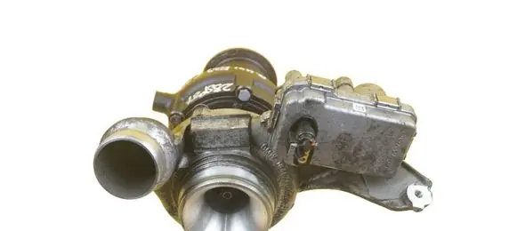 BMW 1 F20 F21 Turbo 8513122 N47D20C