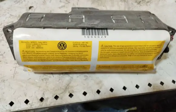 Volkswagen Touran I Passenger airbag 1T0880204A PAB321335NAT 2044BSSU